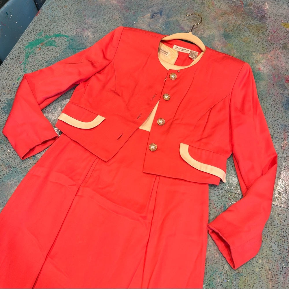 80s Business Lady - Picture 1 of 10